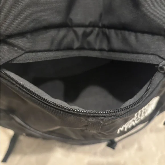 The North Face Borealis Backpack - Picture 3 of 8